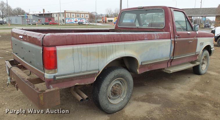 image for item DX9180 1990 Ford F250 pickup truck