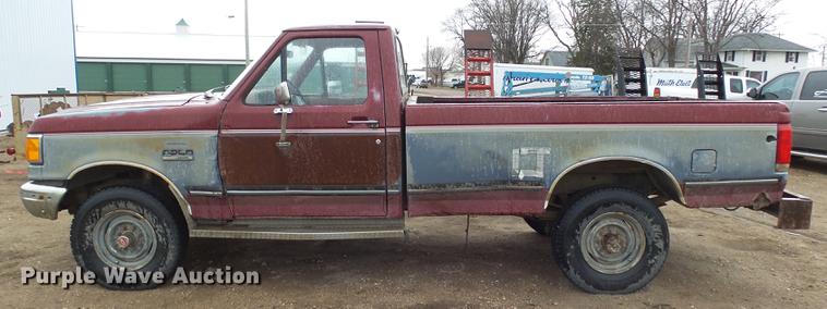 image for item DX9180 1990 Ford F250 pickup truck
