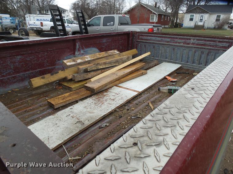 image for item DX9180 1990 Ford F250 pickup truck