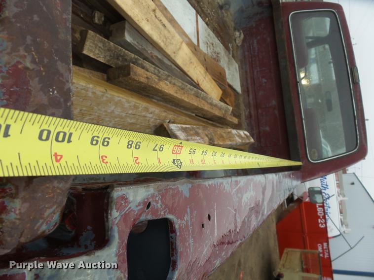 image for item DX9180 1990 Ford F250 pickup truck