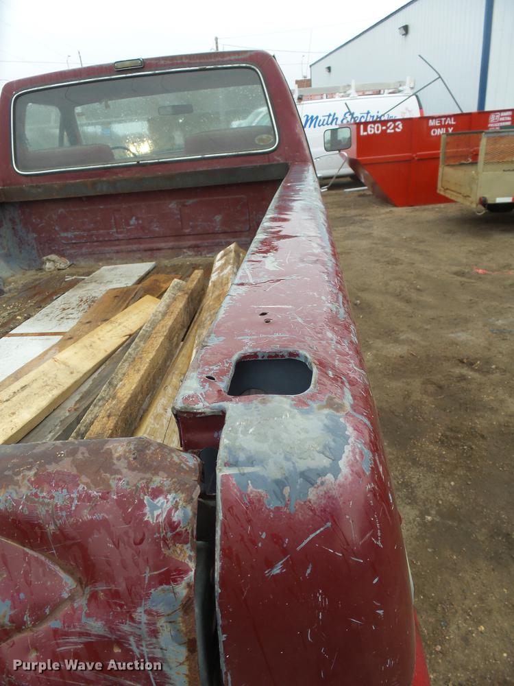 image for item DX9180 1990 Ford F250 pickup truck