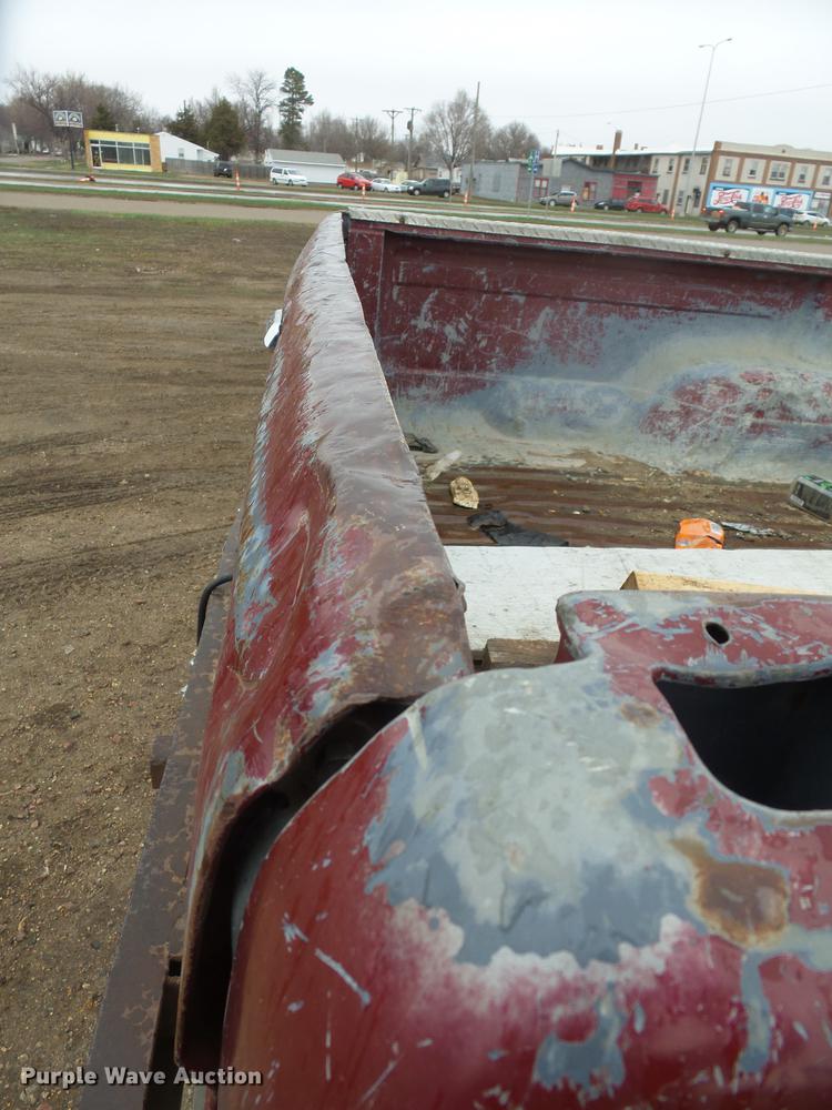 image for item DX9180 1990 Ford F250 pickup truck