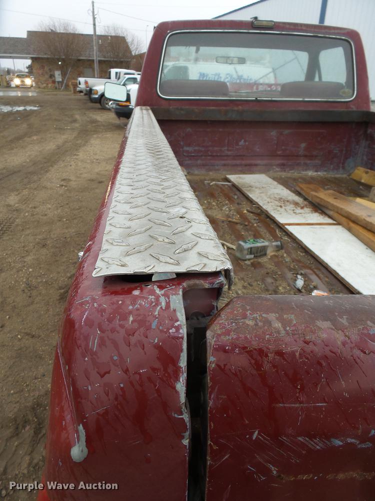 image for item DX9180 1990 Ford F250 pickup truck