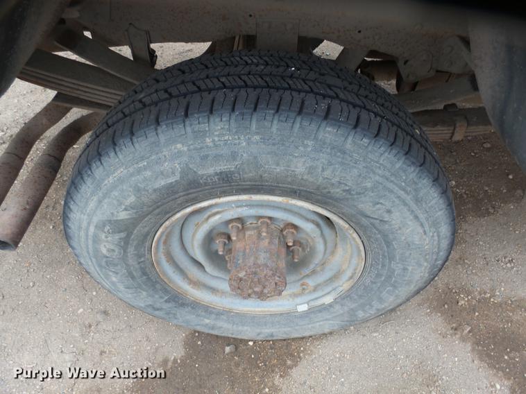 image for item DX9180 1990 Ford F250 pickup truck