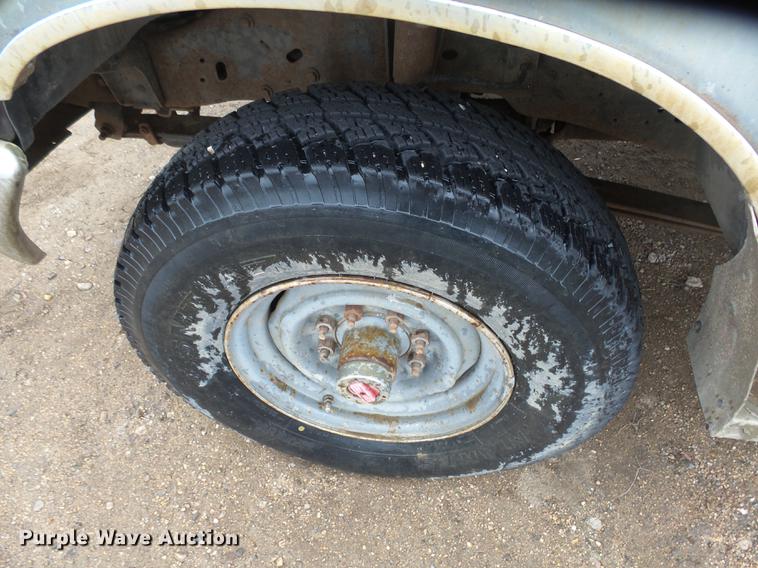 image for item DX9180 1990 Ford F250 pickup truck