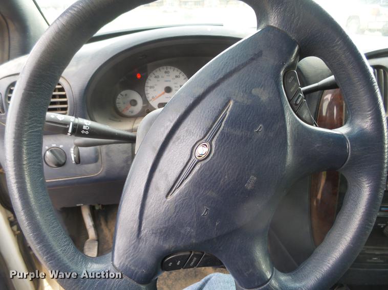 image for item DX9181 2003 Chrysler Town & Country van