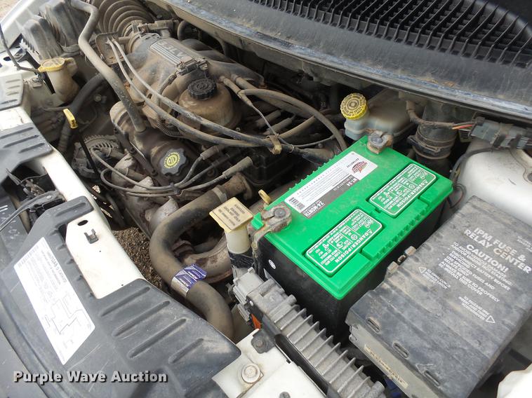 image for item DX9181 2003 Chrysler Town & Country van