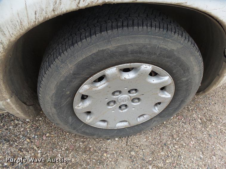 image for item DX9181 2003 Chrysler Town & Country van