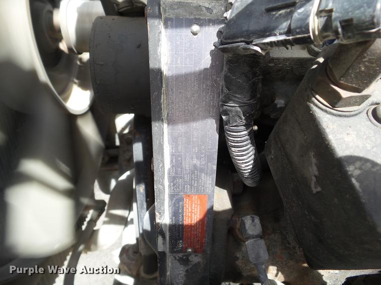 image for item EM9146 2001 Freightliner FL60 rollback truck