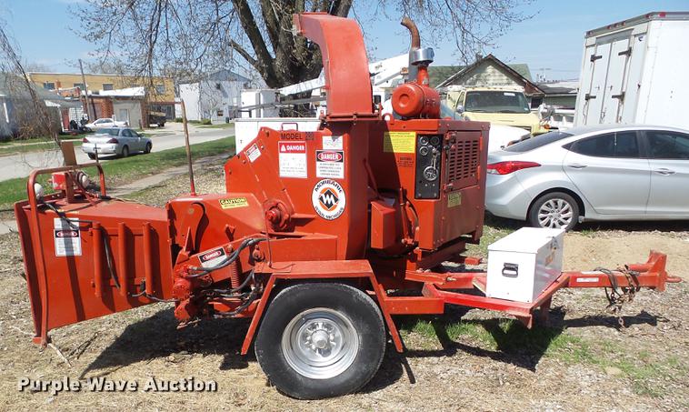 image for item EM9150 2002 Morbark 290 wood chipper