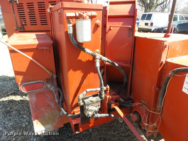 image for item EM9150 2002 Morbark 290 wood chipper