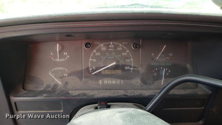 image for item EN9869 1995 Ford Econoline E350 bus