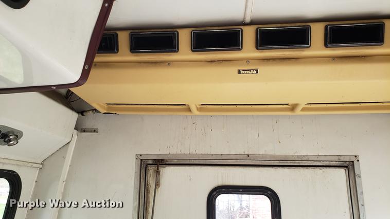 image for item EN9869 1995 Ford Econoline E350 bus