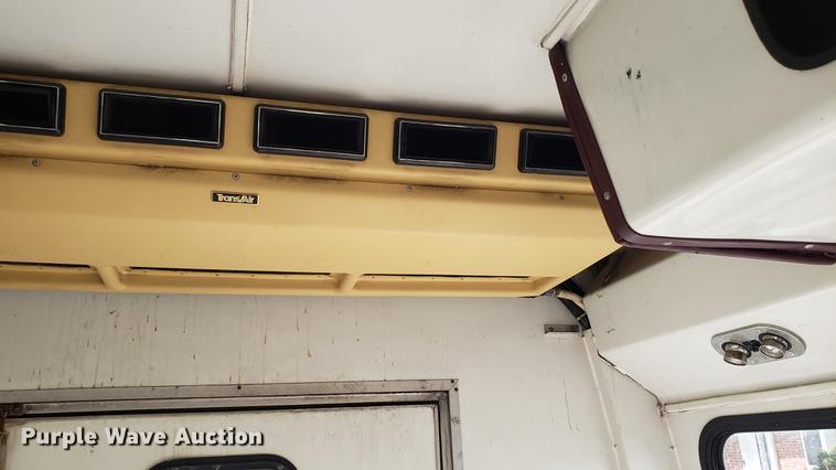 image for item EN9869 1995 Ford Econoline E350 bus