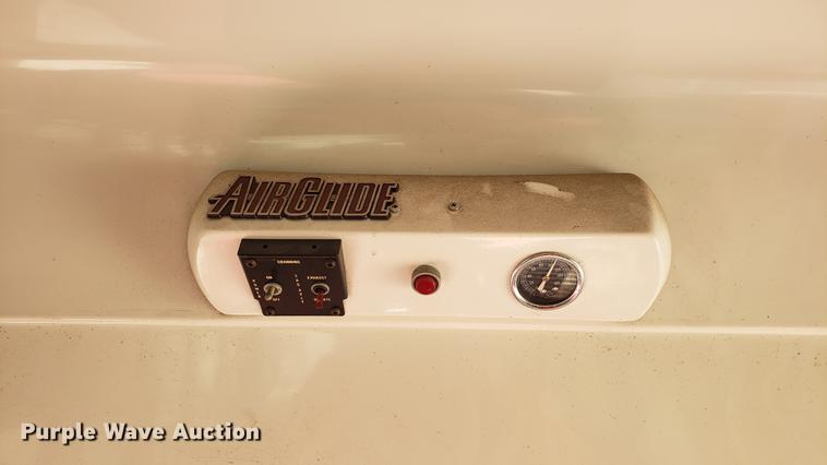 image for item EN9869 1995 Ford Econoline E350 bus