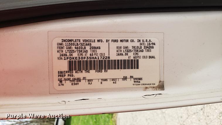 image for item EN9869 1995 Ford Econoline E350 bus