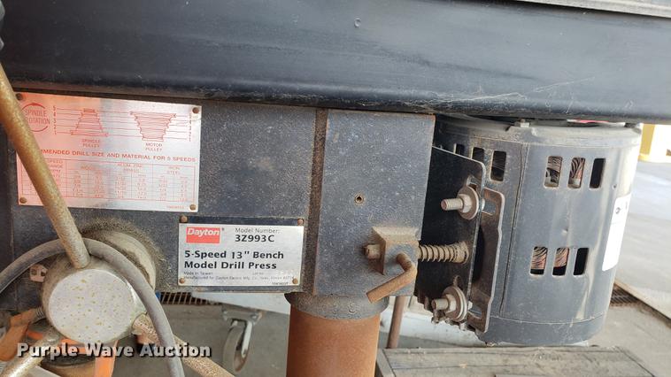 image for item EN9871 Dayton drill press