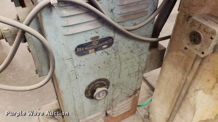 image for item EN9873 Rex Welder & Engineering Co spot welder