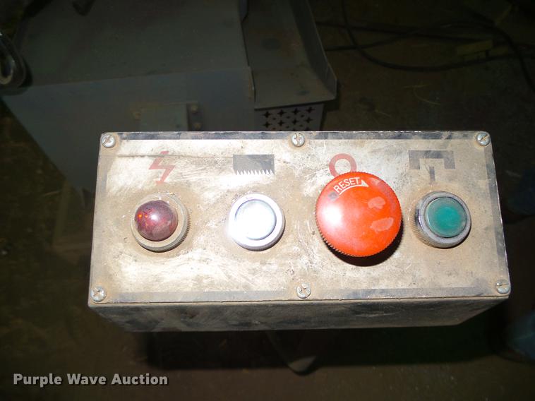 image for item EQ9066 Wilton electric bandsaw