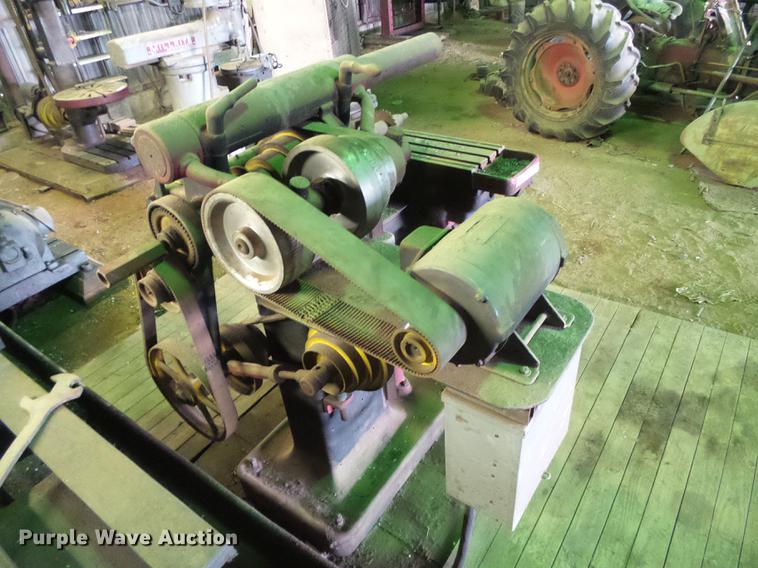 image for item EQ9069 Turner Machinery Co. Becker No. 25 milling machine