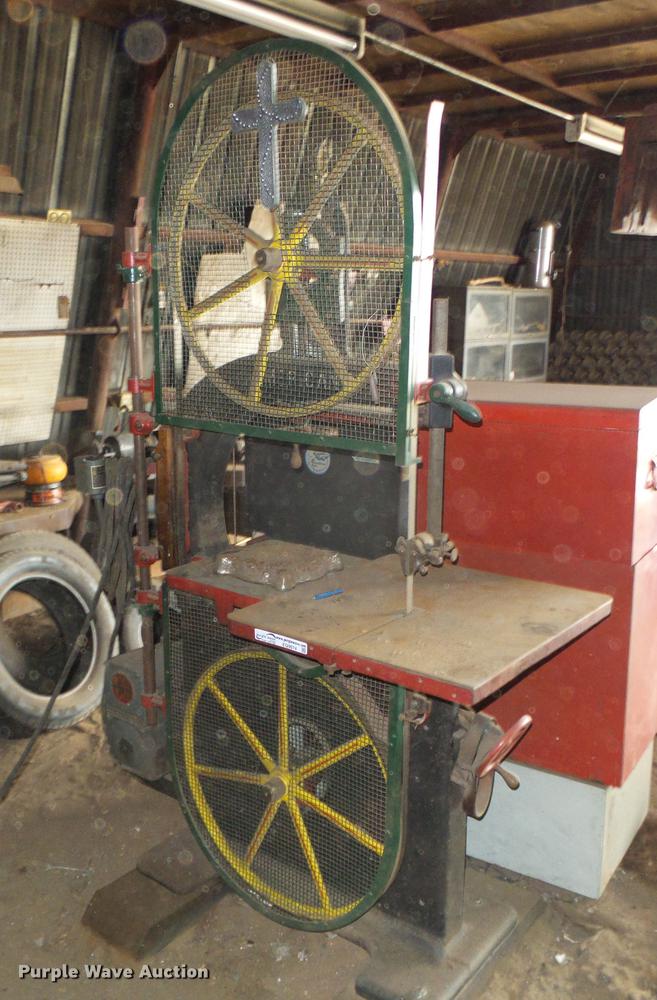 image for item EQ9074 American Woodworking Co bandsaw