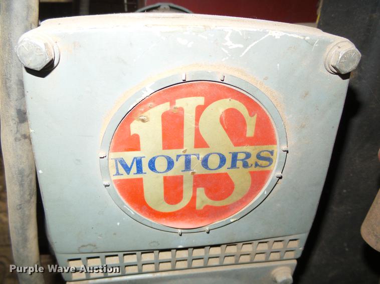 image for item EQ9074 American Woodworking Co bandsaw