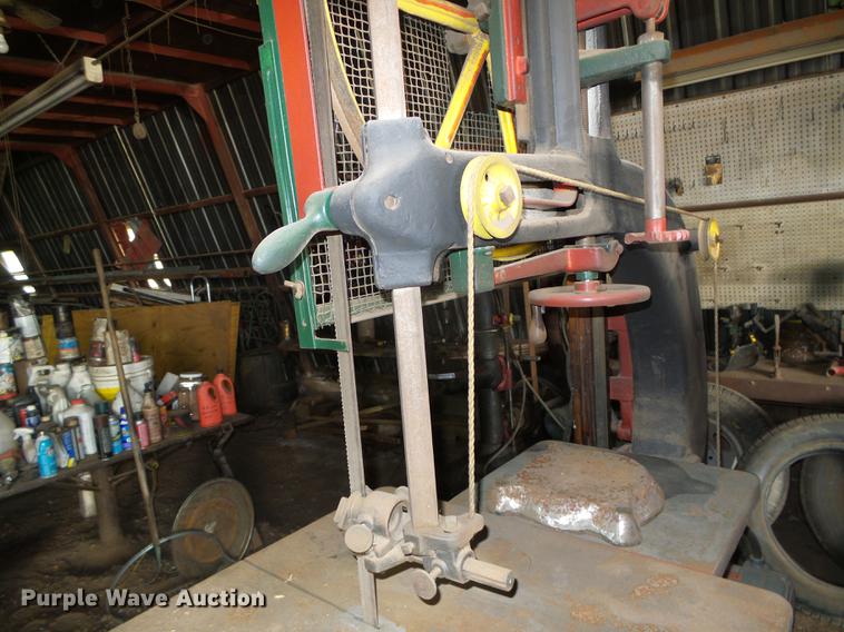 image for item EQ9074 American Woodworking Co bandsaw