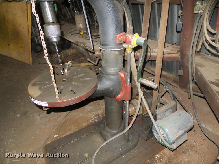 image for item EQ9075 Chicago Heights-Canedy Otto Mfg. drill press