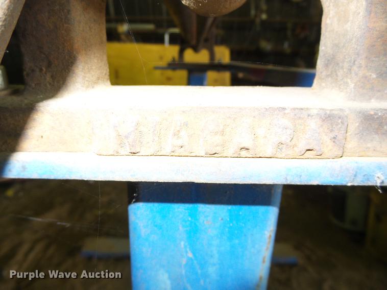 image for item EQ9076 Metal bender