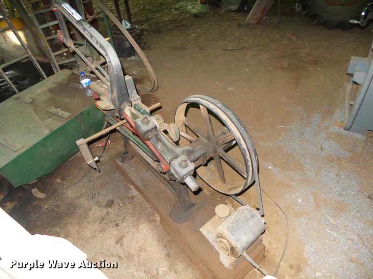 image for item EQ9078 Armstrong-Blum Mfg. Marvel No. 2 draw cut saw