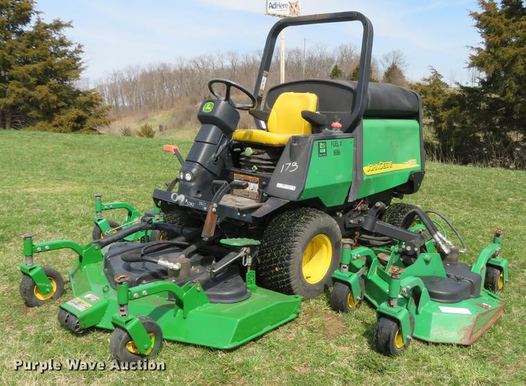 image for item EV9601 John Deere 1600 Turbo lawn mower