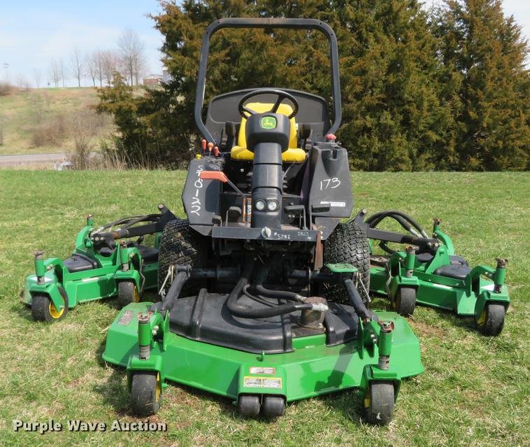 image for item EV9601 John Deere 1600 Turbo lawn mower