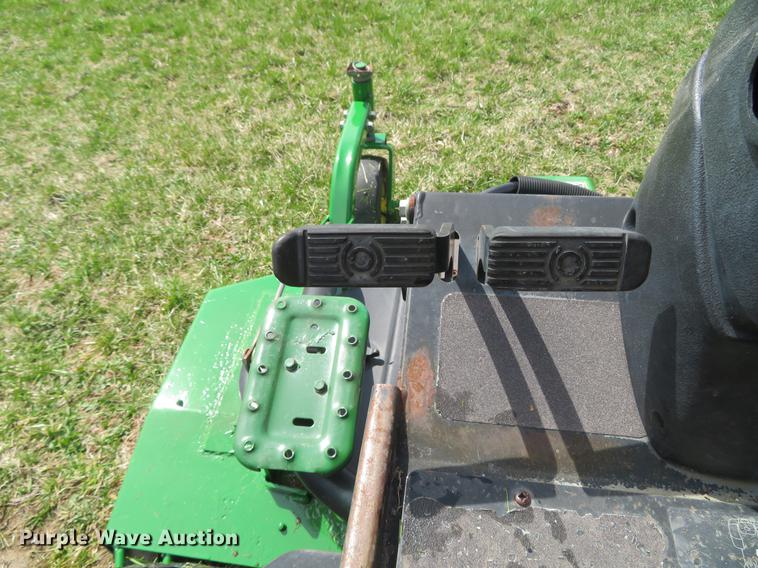 image for item EV9601 John Deere 1600 Turbo lawn mower