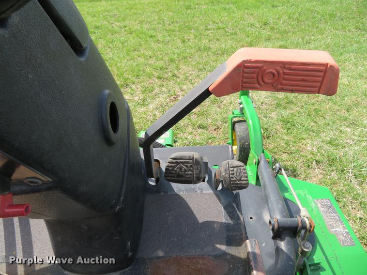 image for item EV9601 John Deere 1600 Turbo lawn mower