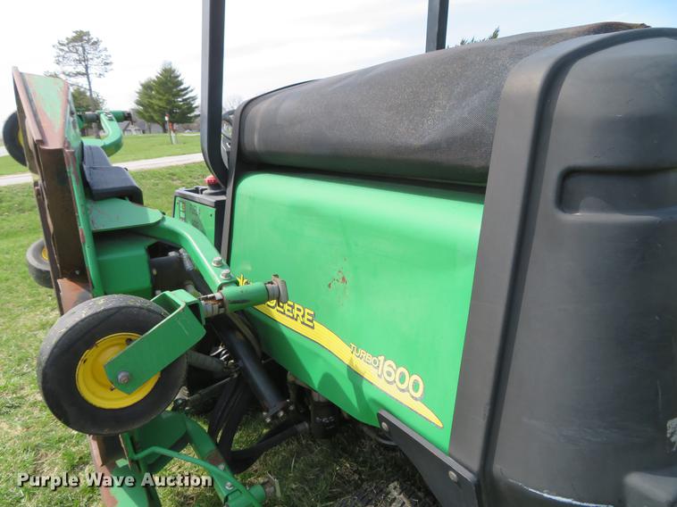 image for item EV9601 John Deere 1600 Turbo lawn mower