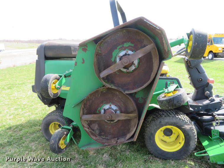 image for item EV9601 John Deere 1600 Turbo lawn mower