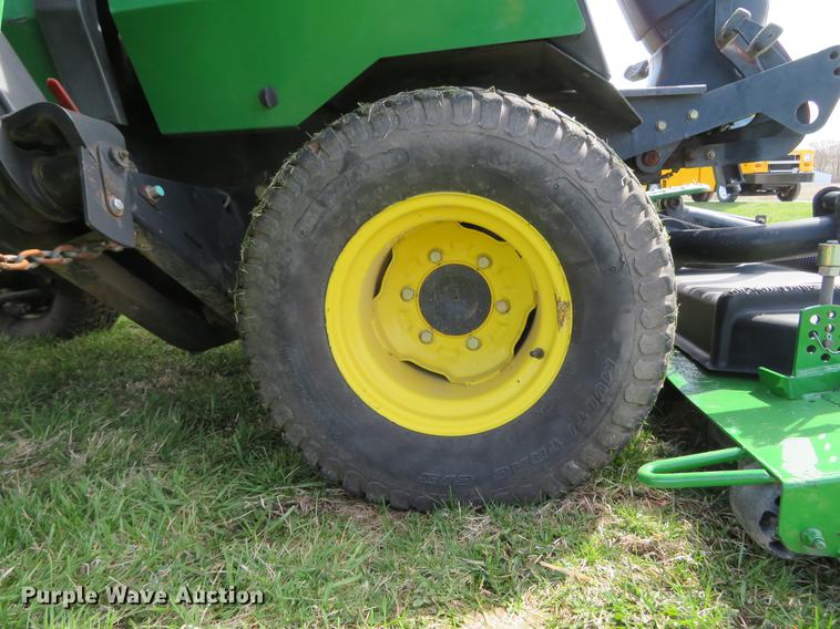 image for item EV9601 John Deere 1600 Turbo lawn mower