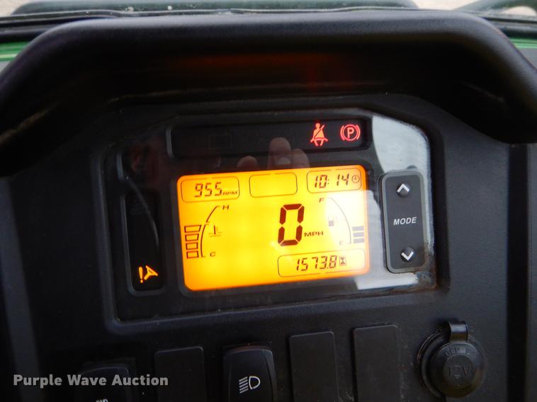 image for item EZ9910 2015 John Deere 825i Gator utility vehicle