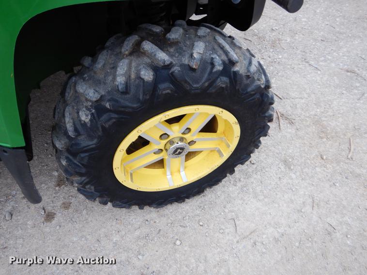 image for item EZ9910 2015 John Deere 825i Gator utility vehicle