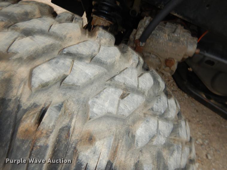 image for item EZ9910 2015 John Deere 825i Gator utility vehicle