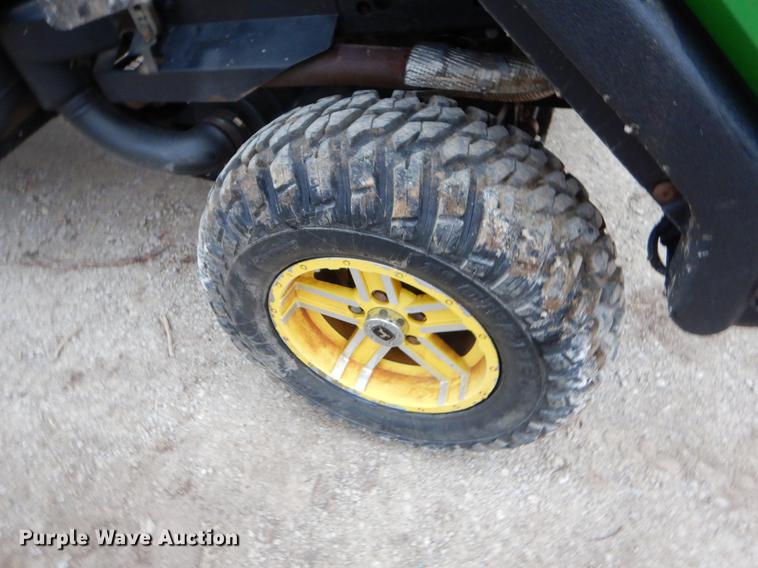 image for item EZ9910 2015 John Deere 825i Gator utility vehicle