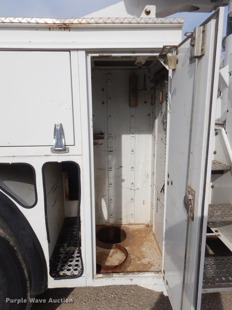 image for item EZ9974 1994 GMC TopKick C6500 bucket truck