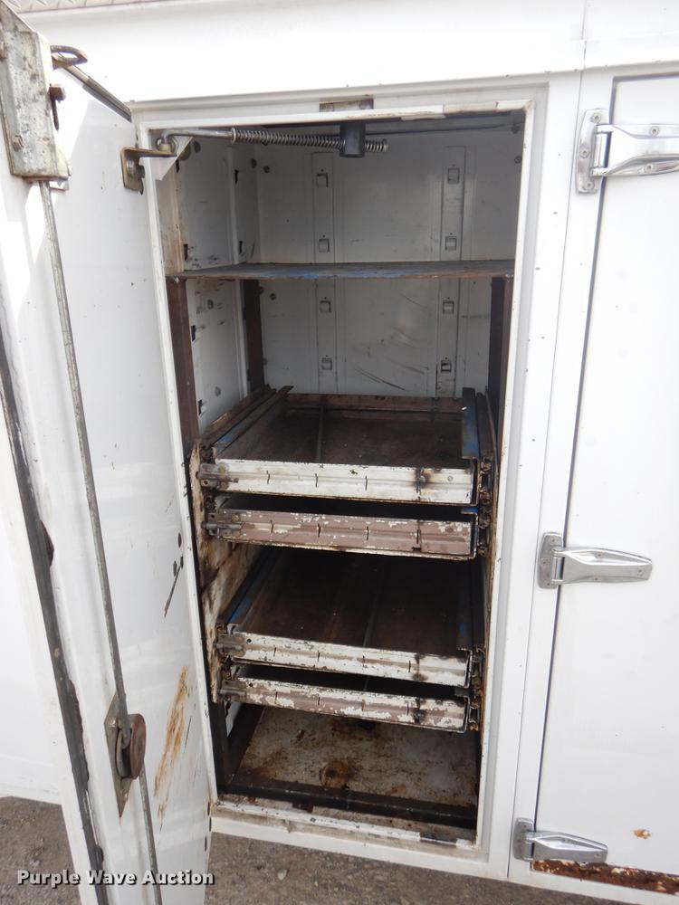 image for item EZ9974 1994 GMC TopKick C6500 bucket truck