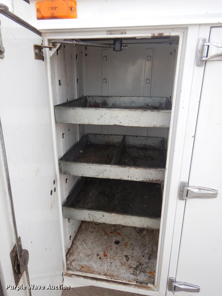 image for item EZ9974 1994 GMC TopKick C6500 bucket truck