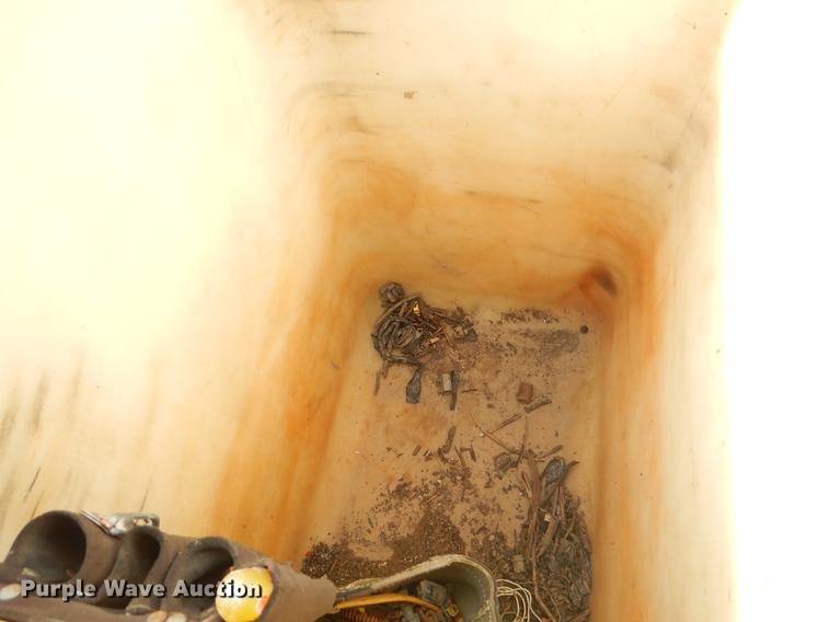 image for item EZ9974 1994 GMC TopKick C6500 bucket truck