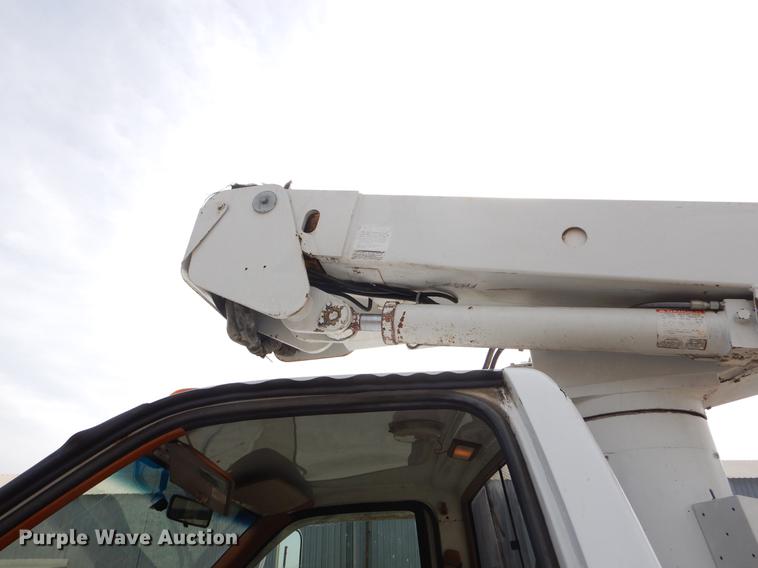 image for item EZ9974 1994 GMC TopKick C6500 bucket truck