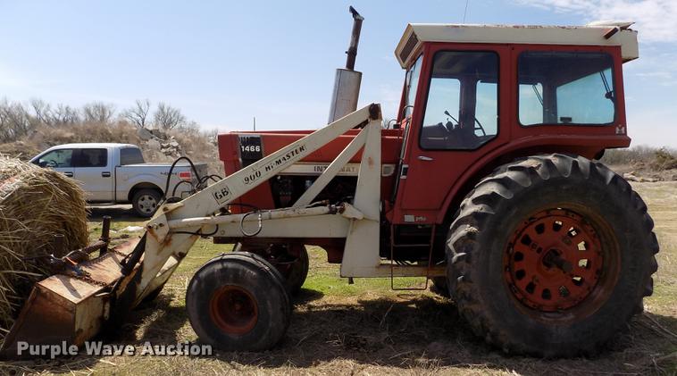 image for item FG9254 1976 International 1466 tractor