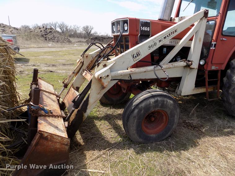 image for item FG9254 1976 International 1466 tractor