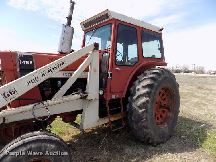 image for item FG9254 1976 International 1466 tractor