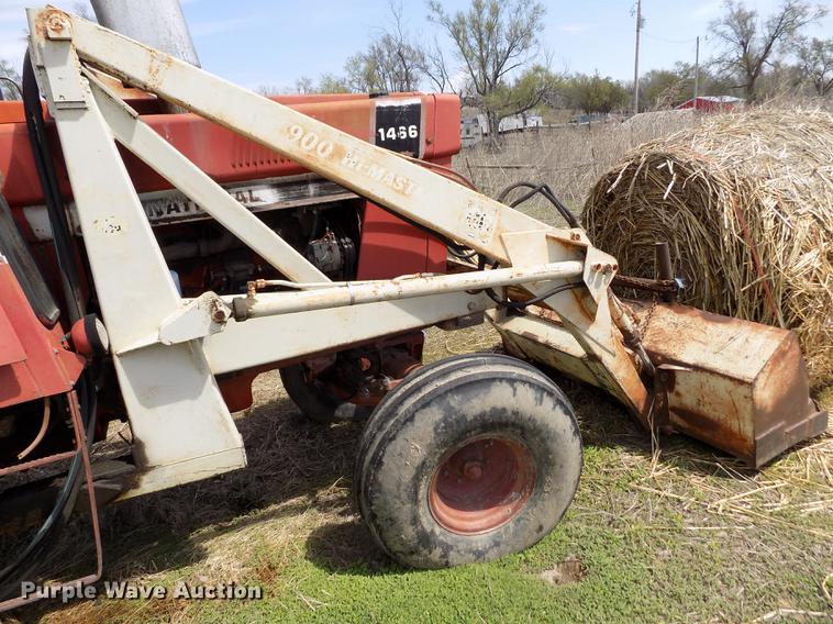 image for item FG9254 1976 International 1466 tractor